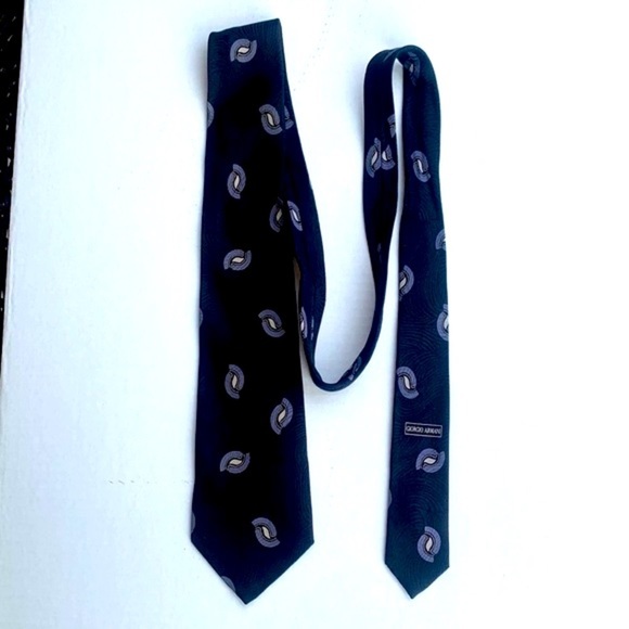 Giorgio Armani Silk Tie Made in Italy Black with Grey pattern - Picture 7 of 15